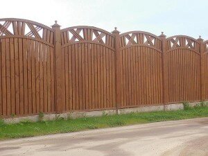 Какие породы дерева лучше на столбы?